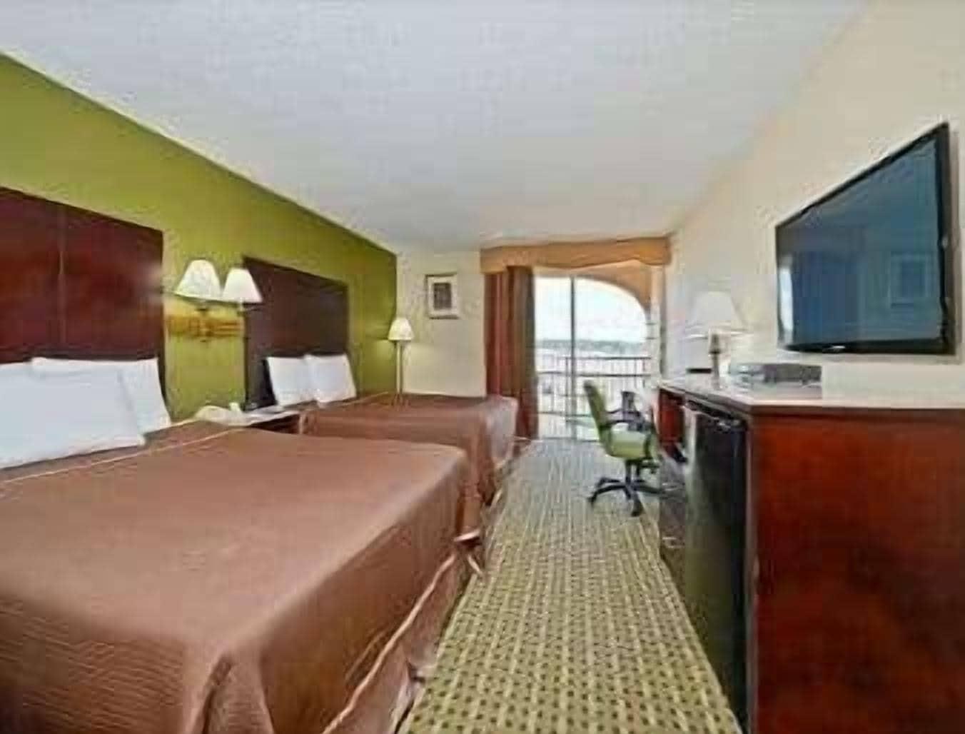 Howard Johnson By Wyndham Clifton Nj Екстериор снимка