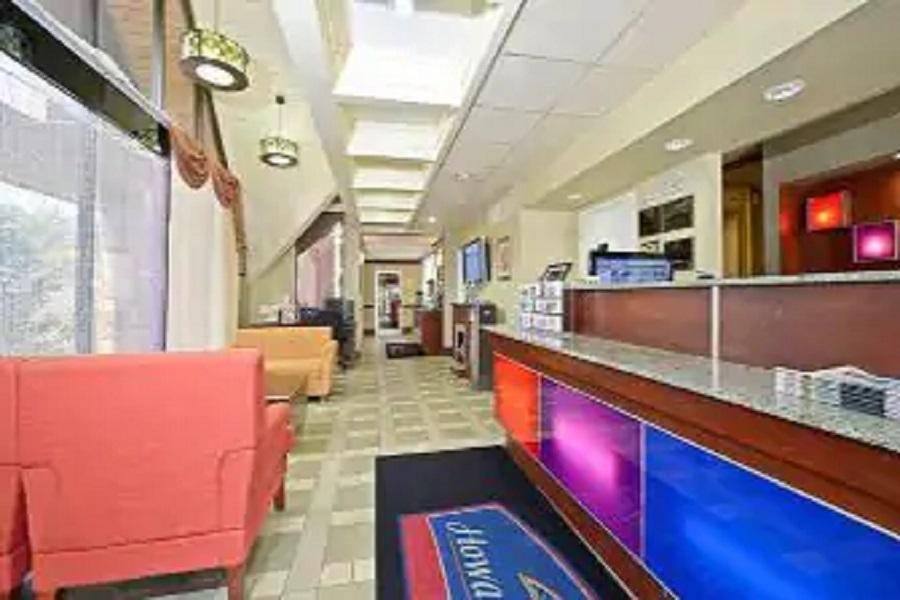 Howard Johnson By Wyndham Clifton Nj Екстериор снимка