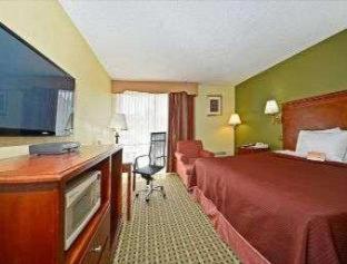Howard Johnson By Wyndham Clifton Nj Стая снимка